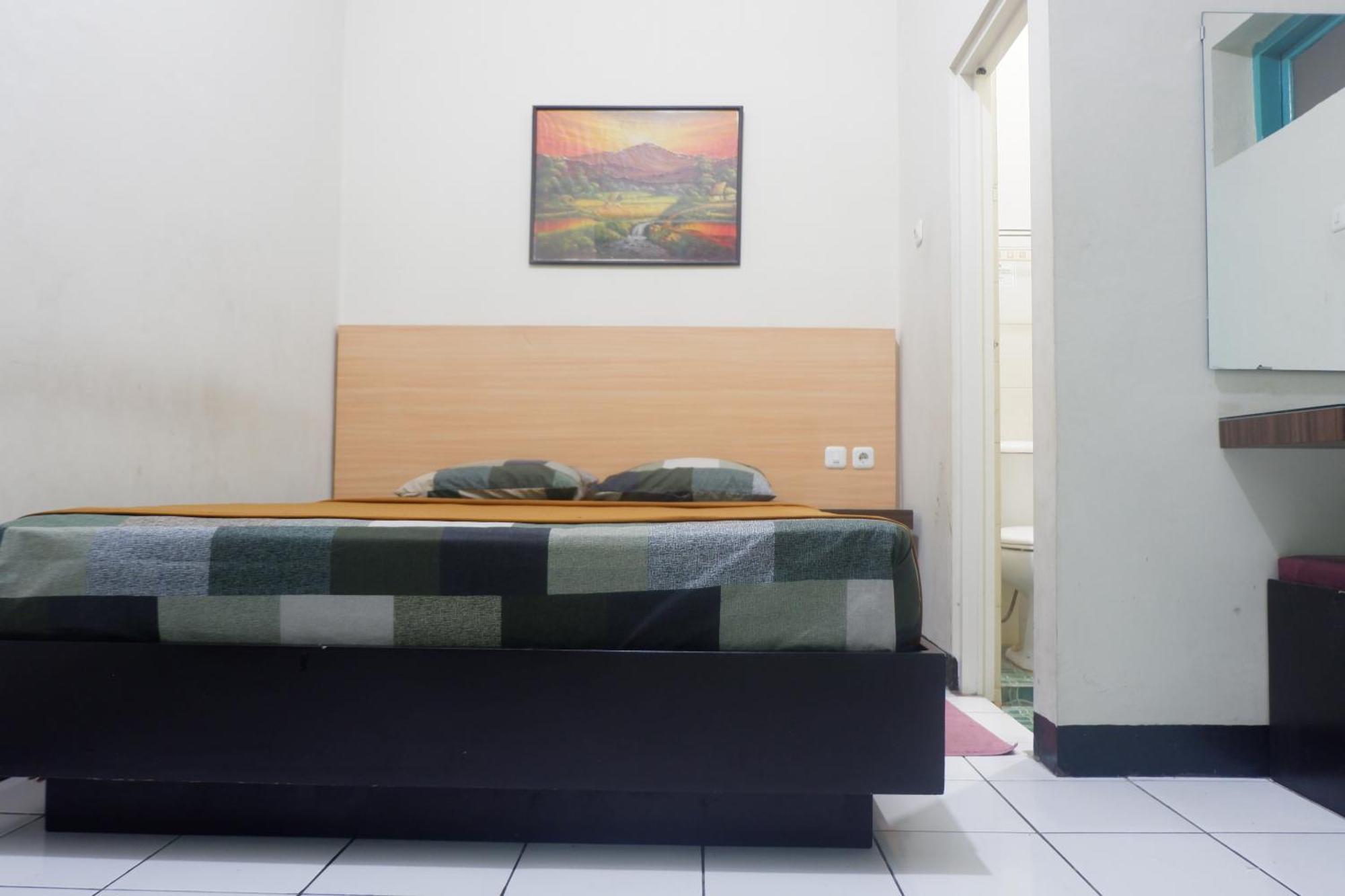 Hotel Taman Indah Madiun Exteriör bild